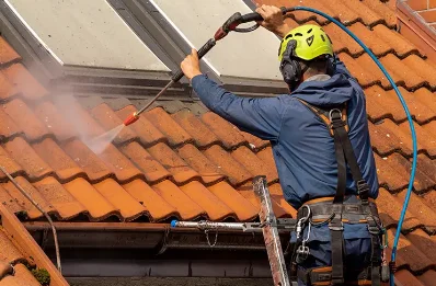 Démoussage et hydrofuge de toiture à Robertot